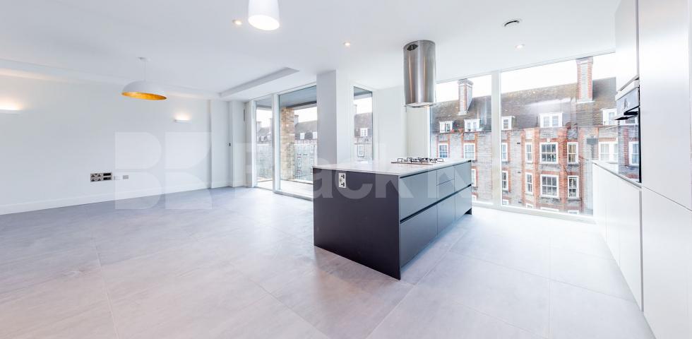 			LUXURY NEW 3 BED, 3 BATH WITH BALCONY!, 3 Bedroom, 1 bath, 1 reception Flat			 Cliff Villas, CAMDEN
